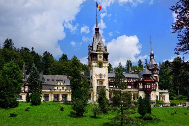 Visit Sinaia Romania and Peles Castle
